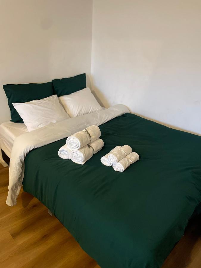 Cozy Studio Near Center Bruxelas Exterior foto